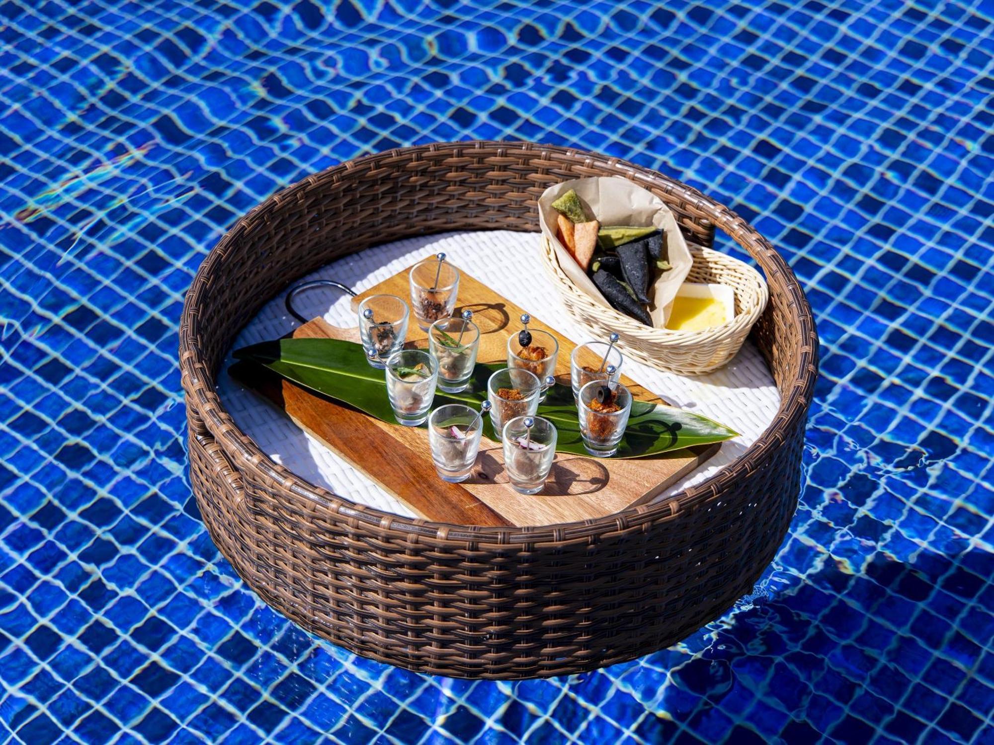 Aquasense Hotel & Resort Onna Zewnętrze zdjęcie